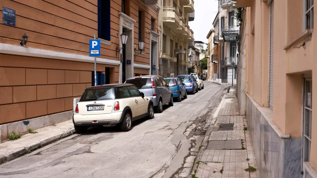 Οδός Μονής Αστερίου στην Πλάκα